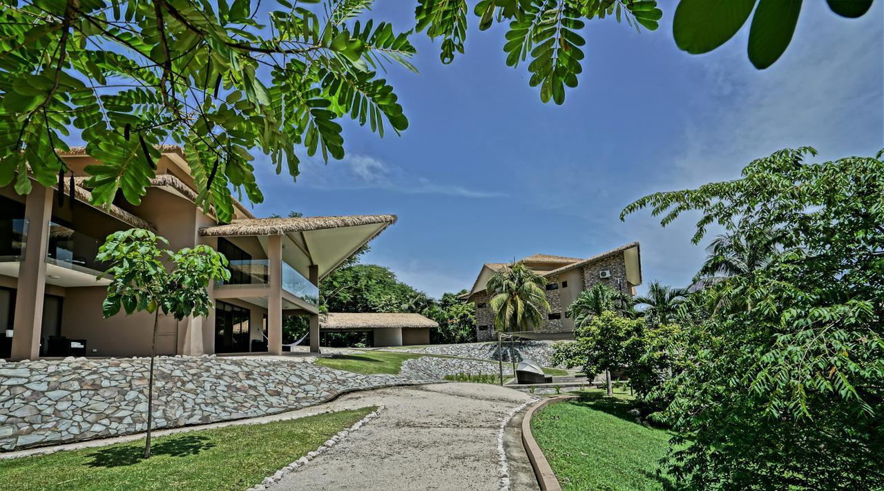 Nammbu Beach Front Bungalows Samara Bagian luar foto