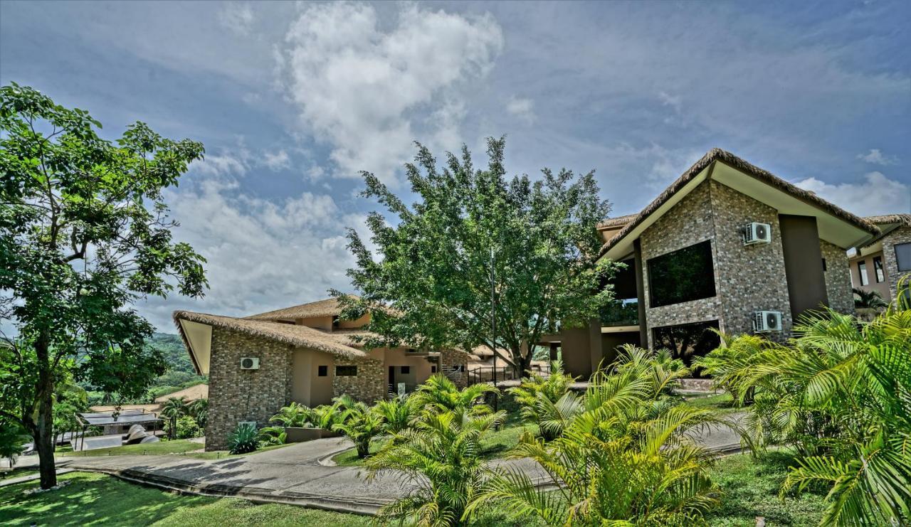 Nammbu Beach Front Bungalows Samara Bagian luar foto