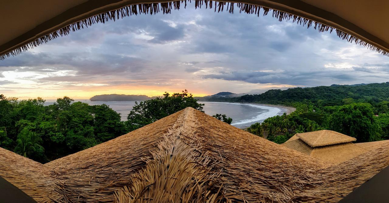 Nammbu Beach Front Bungalows Samara Bagian luar foto