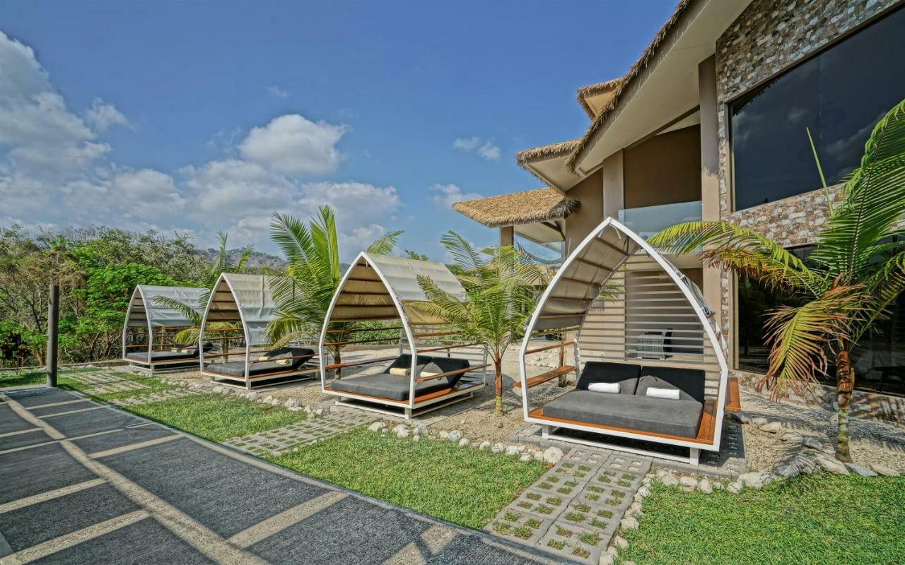 Nammbu Beach Front Bungalows Samara Bagian luar foto