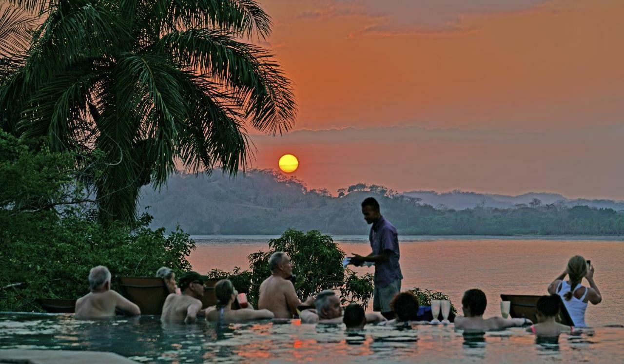 Nammbu Beach Front Bungalows Samara Bagian luar foto